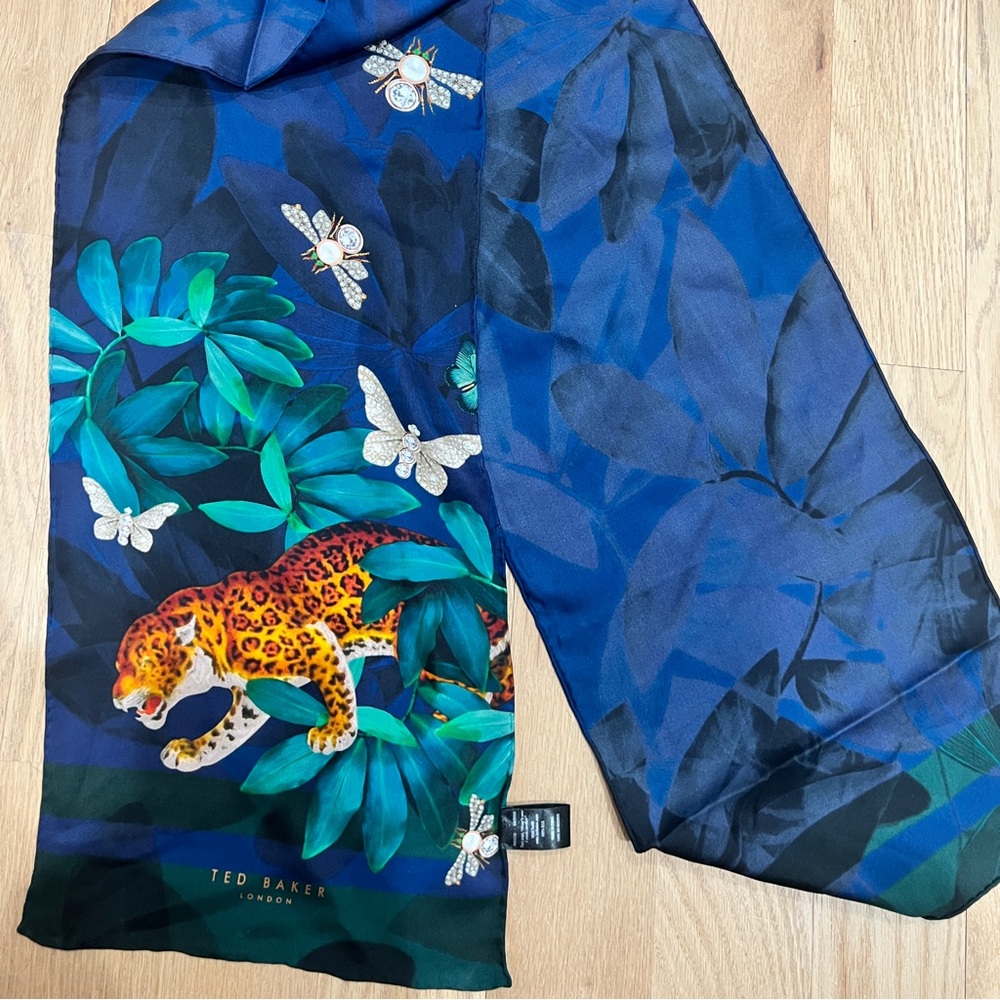 NWOT TED BAKER SCARF